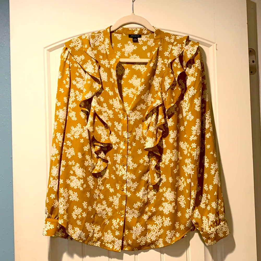 Ann Taylor mustard top, new without tags.